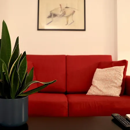 Apartment Putignani 178