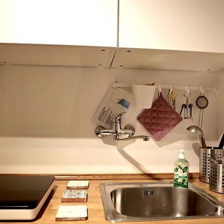 Διαμέρισμα Putignani 178 *